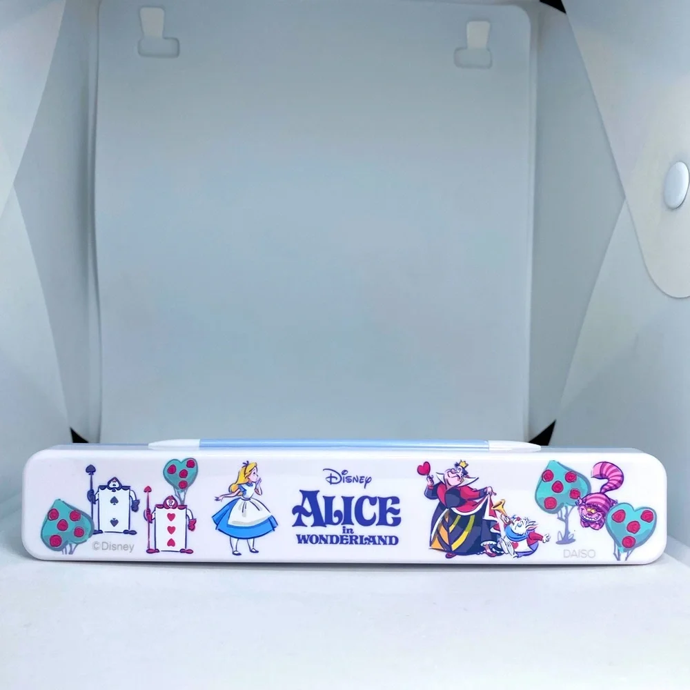 Disney Daiso Alice in Wonderland Spoon Chop Sticks Box Queen of Hearts NEW